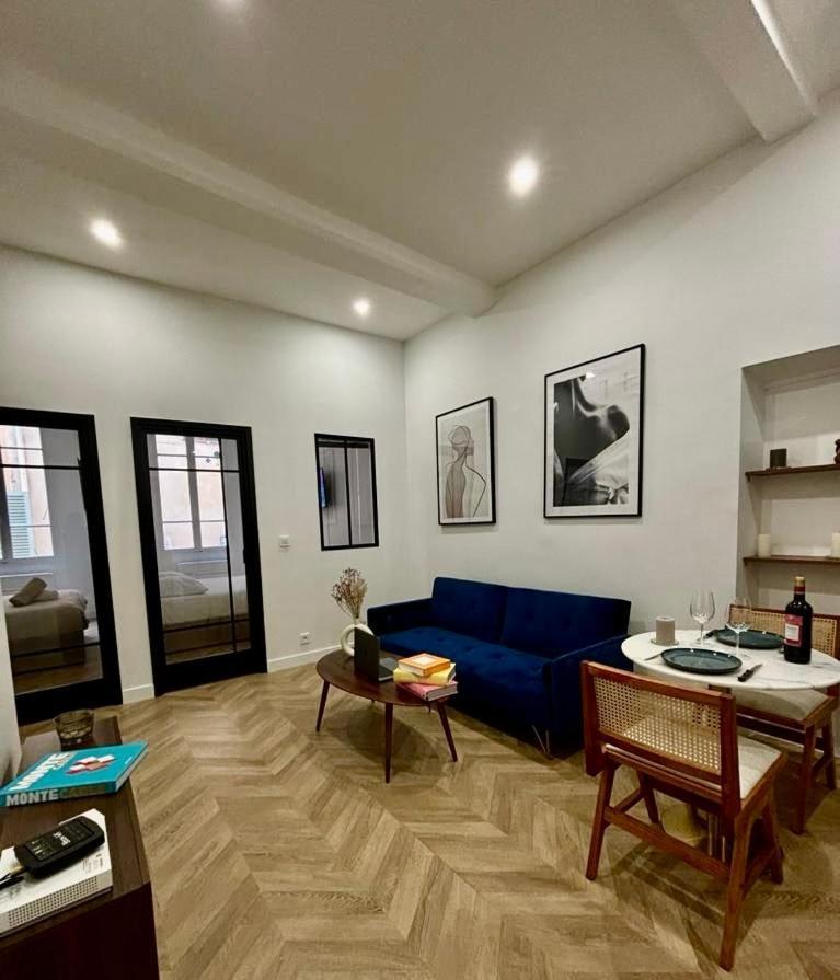 Apartment Luxueux A 2 Pas De La Mer, Vieille Nice