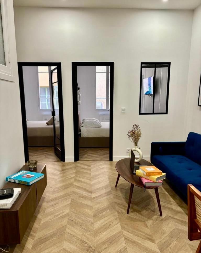 Luxueux A 2 Pas De La Mer, Vieille Apartment