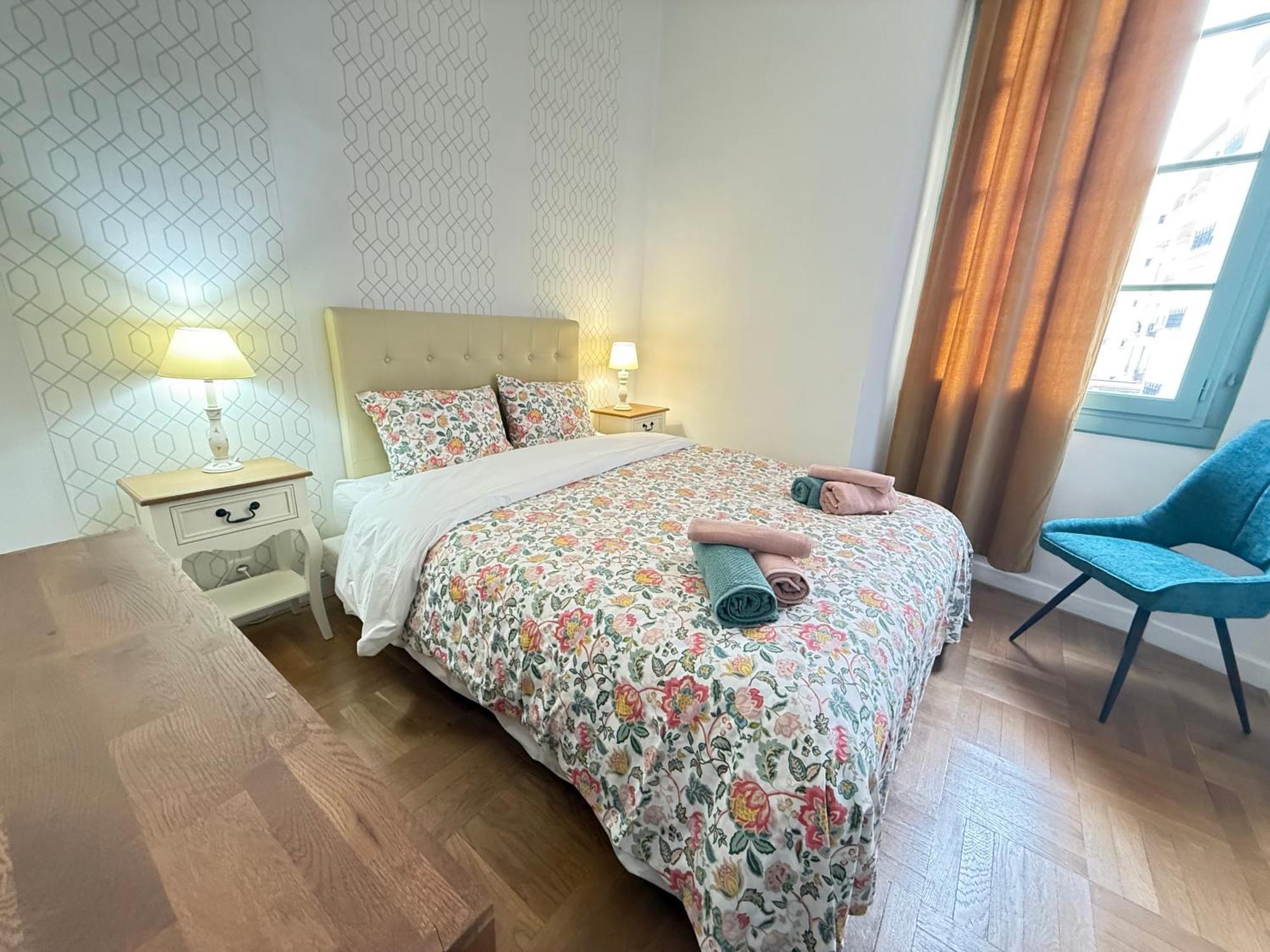 Appartement La Rotonde Art,elegance&romantisme Au Coeur De Nice, à 2 Pas Du Negresco Nice