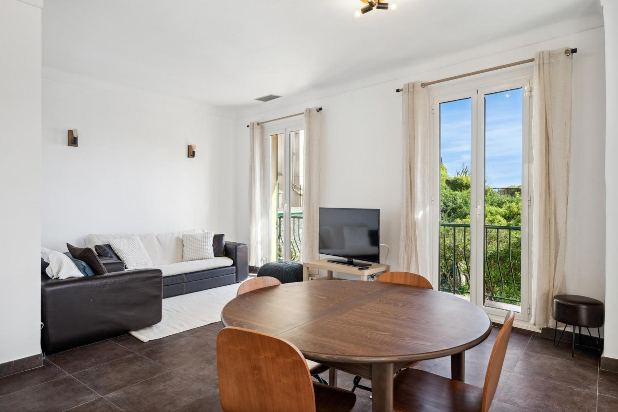 L'essentiel Confort - Solaire, Plage, Vieux - By Y Appartement Nice