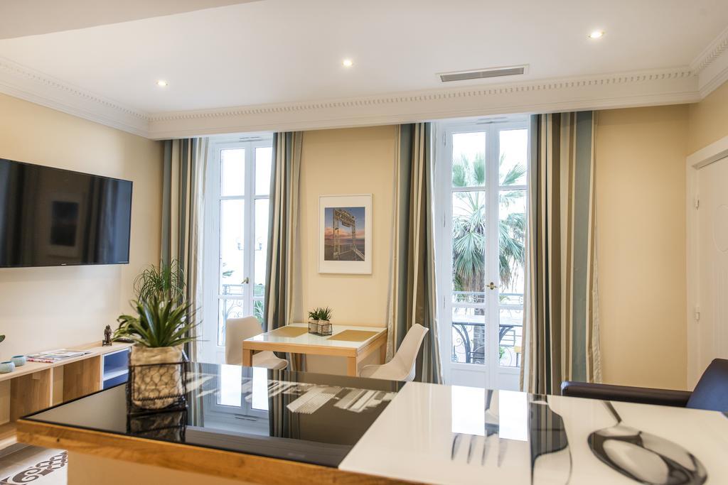 - Promenade Des Anglais Apartment Nice