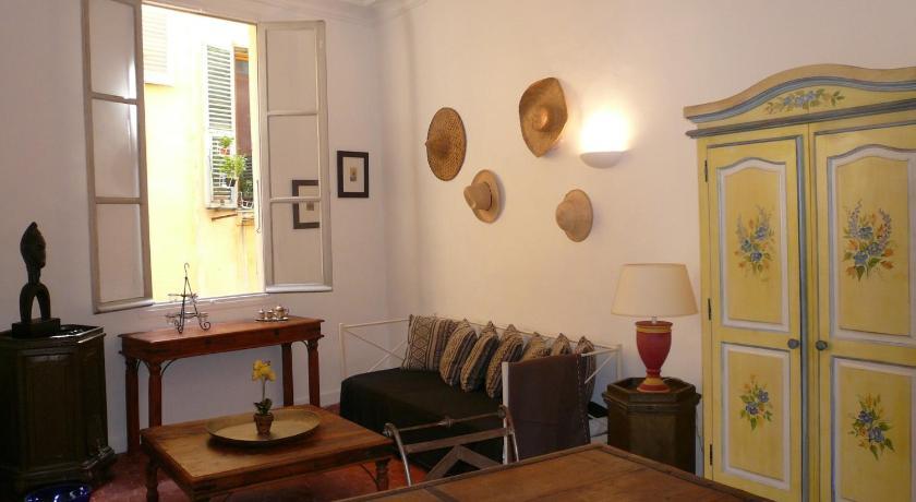 Vieux / Marche Aux Fleurs