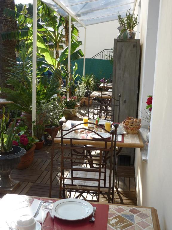 Hotel Logis Victorine 2*