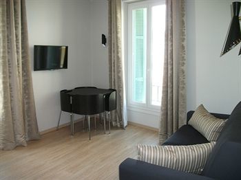 Aparthotel Ajoupa Nice