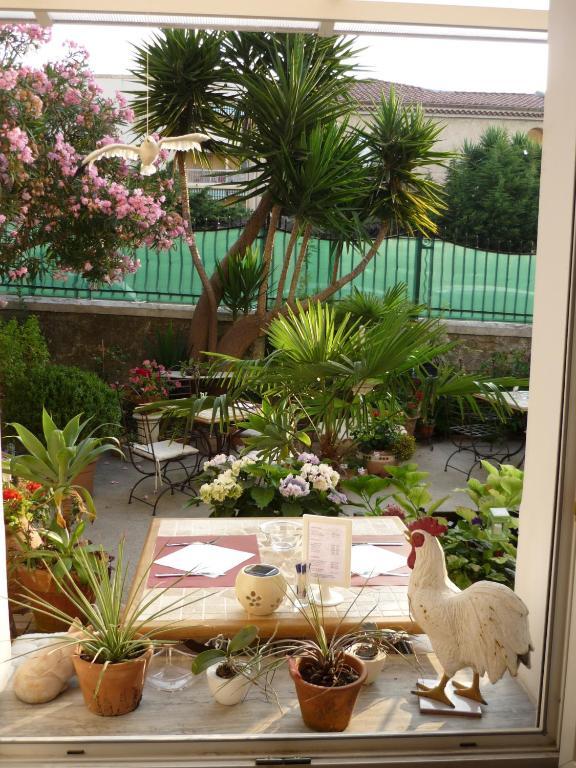 Hotel Logis Victorine