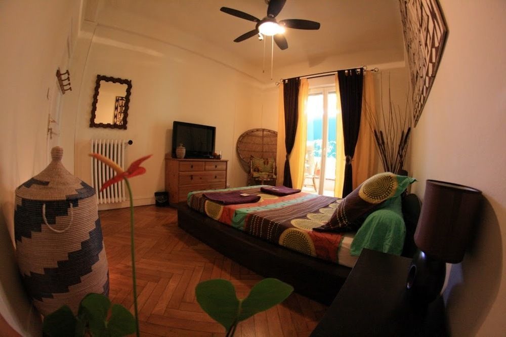 6 Bedrooms Seaview House, Old Town Apartment