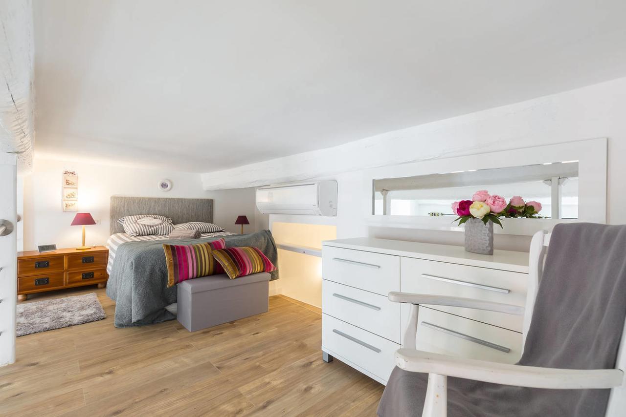 Barillerie - Loft Moderne, Face Mer, Vieux-nice. * Nice