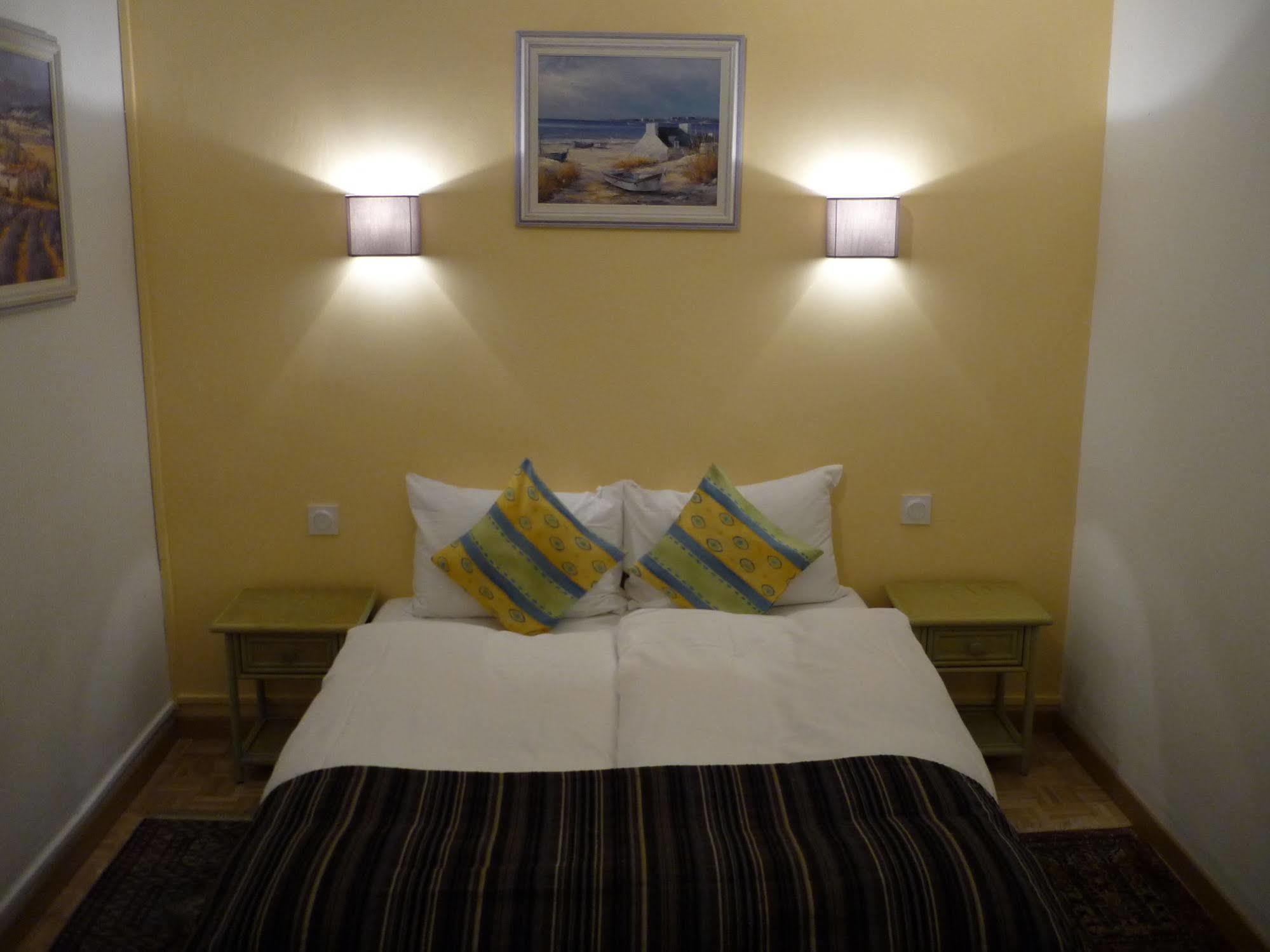 Hotel Logis Victorine Nice