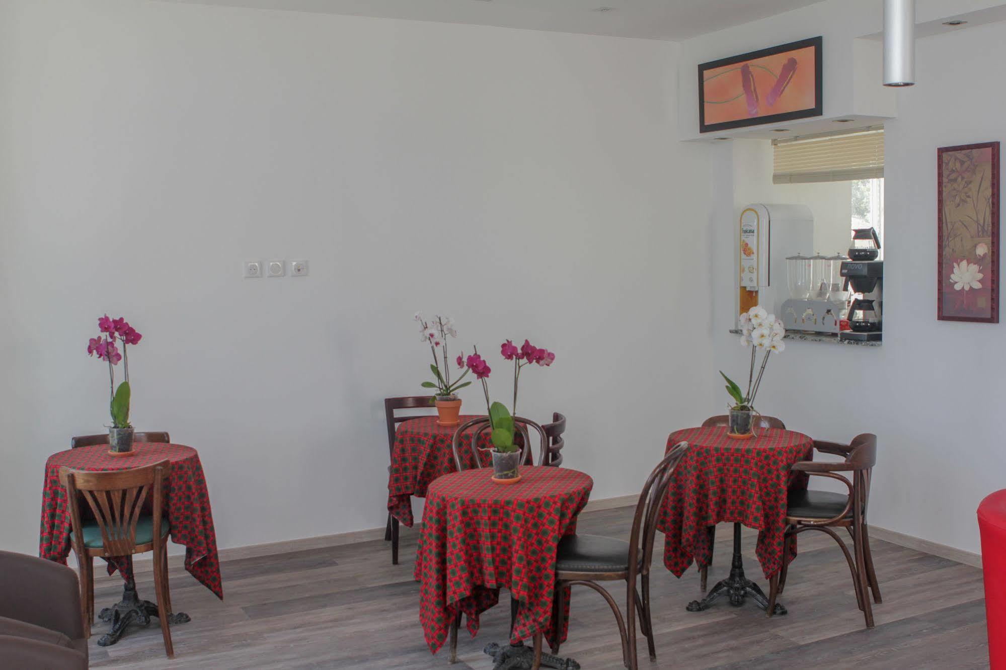 Hotel Flots D'azur Promenade Des 3*