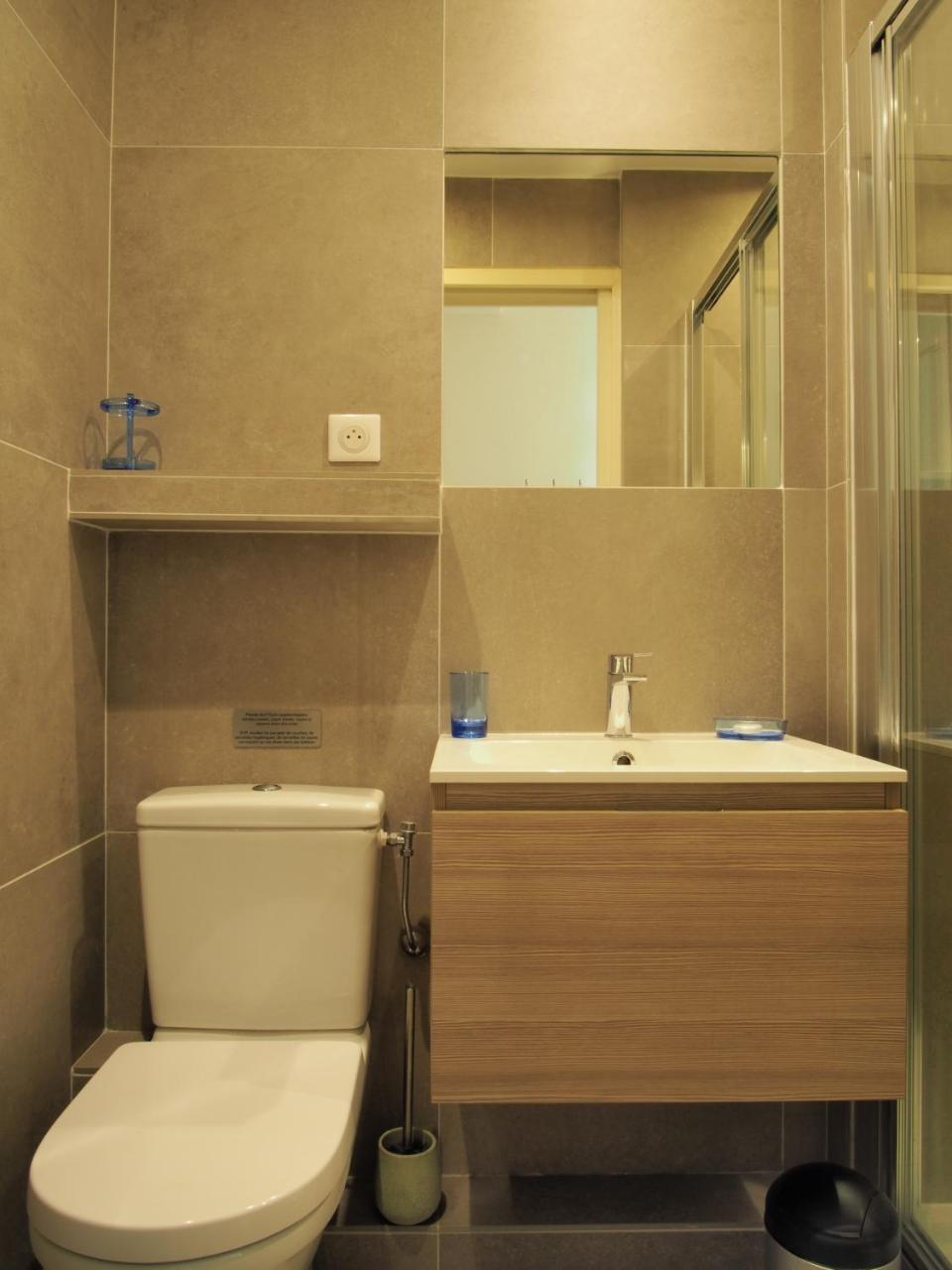 Apartment Centre - With Balcony And Stunning Sea View! Nice