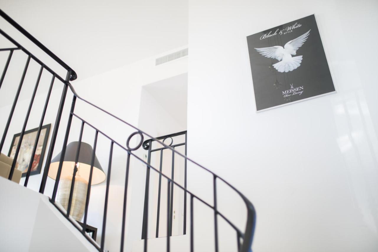 Villa Vinaigrier Hills Vi3086 By Riviera Homes