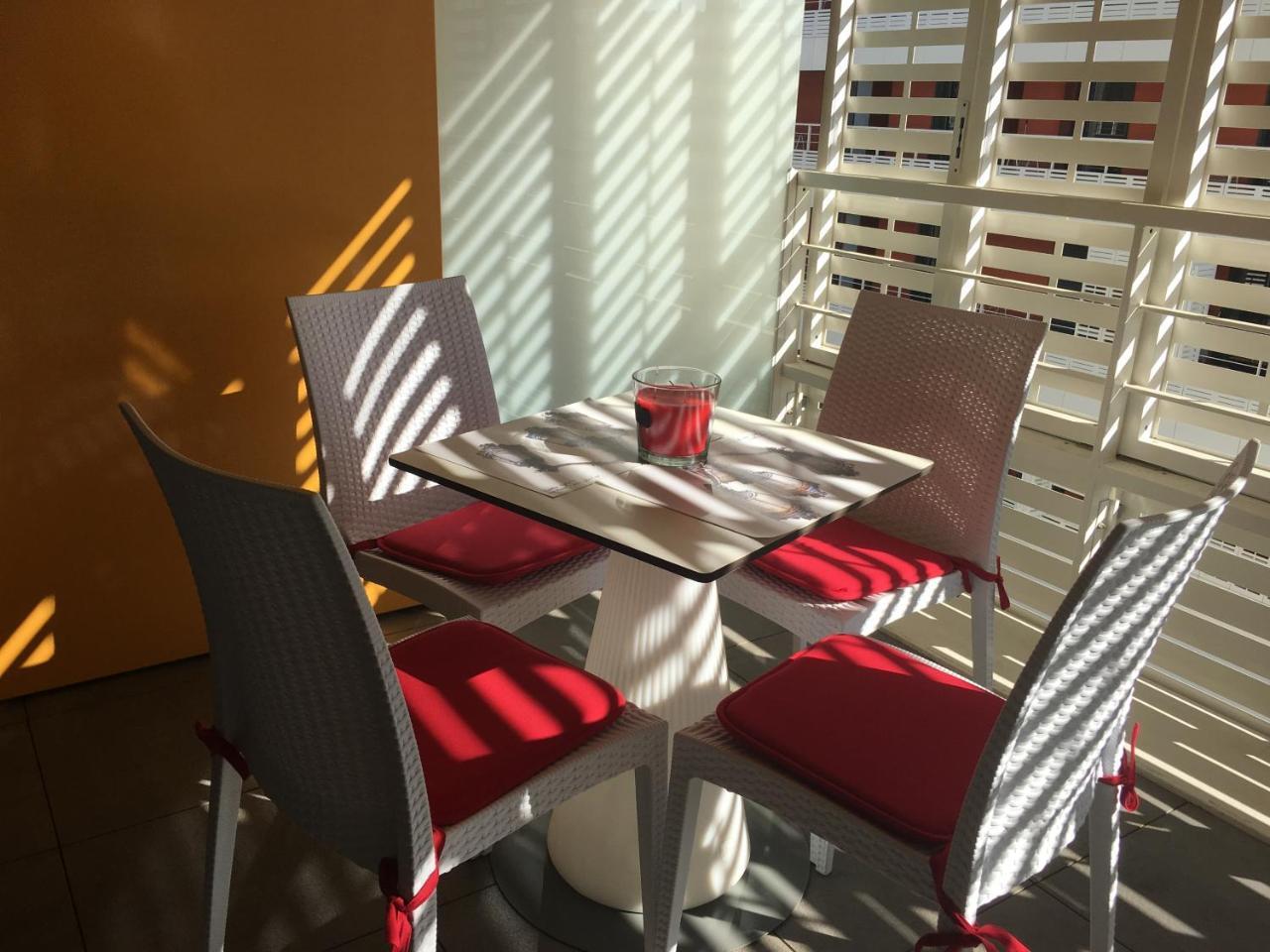 A Terrasse Ensoleillee & Parking A La Gare Du Sud * Nice