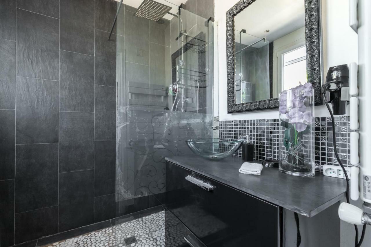 Apartment Le Mantega - F2 Moderne,centre Ville, 2 Grandes Terrasses,climatisation, Ascenseur *
