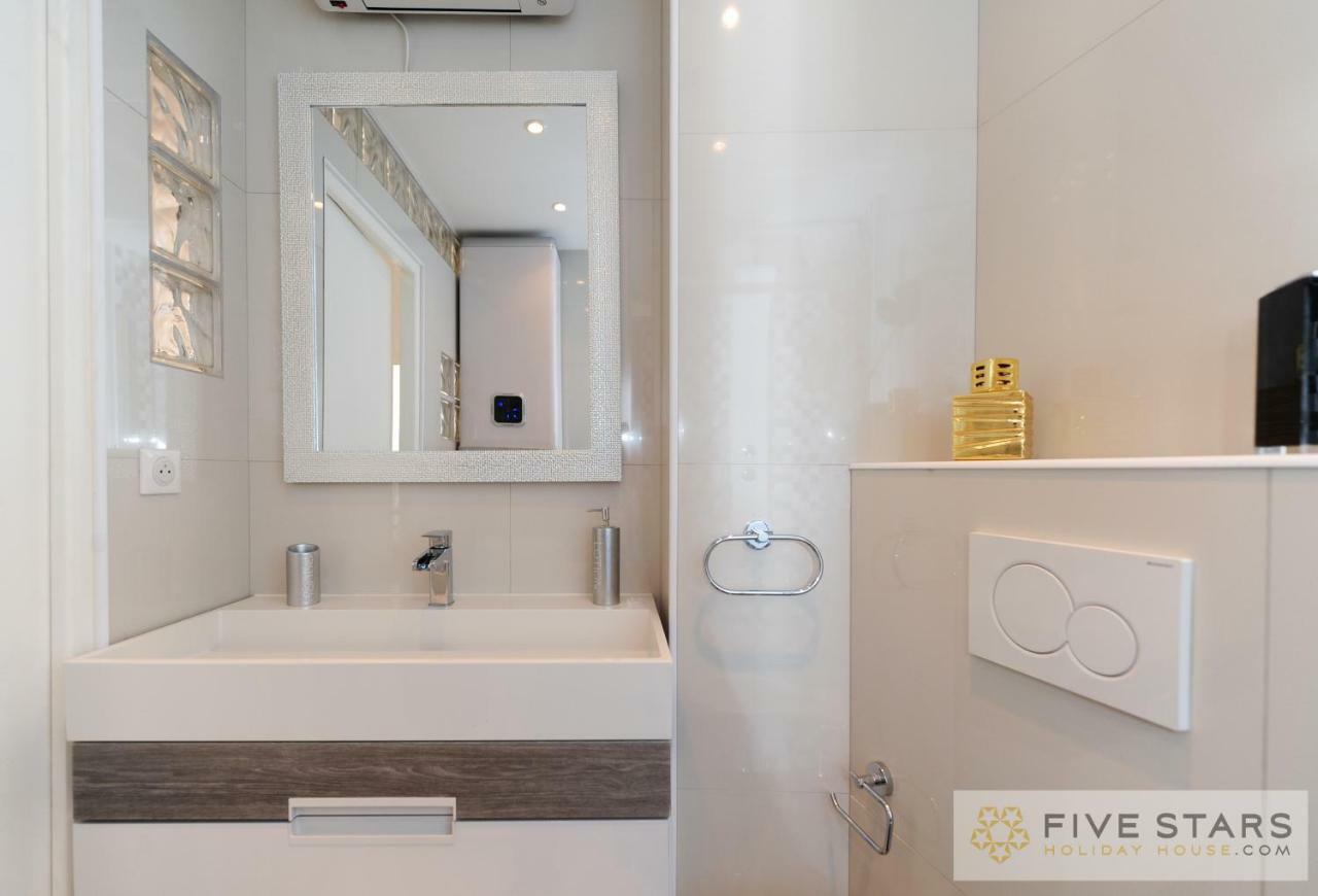 Mini Bijou - Five Stars House *