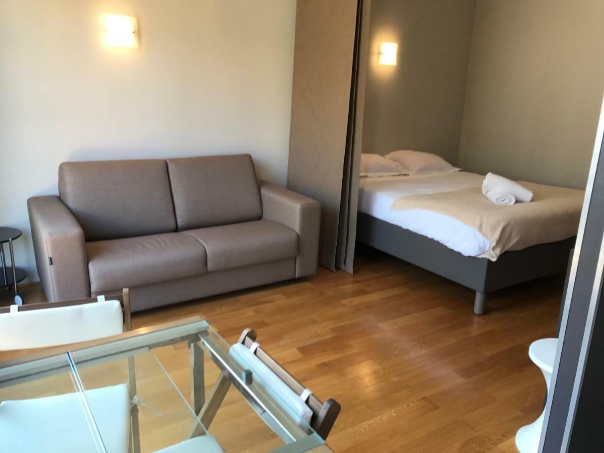 Downtown Studio & Large Terrace Apartment Nice