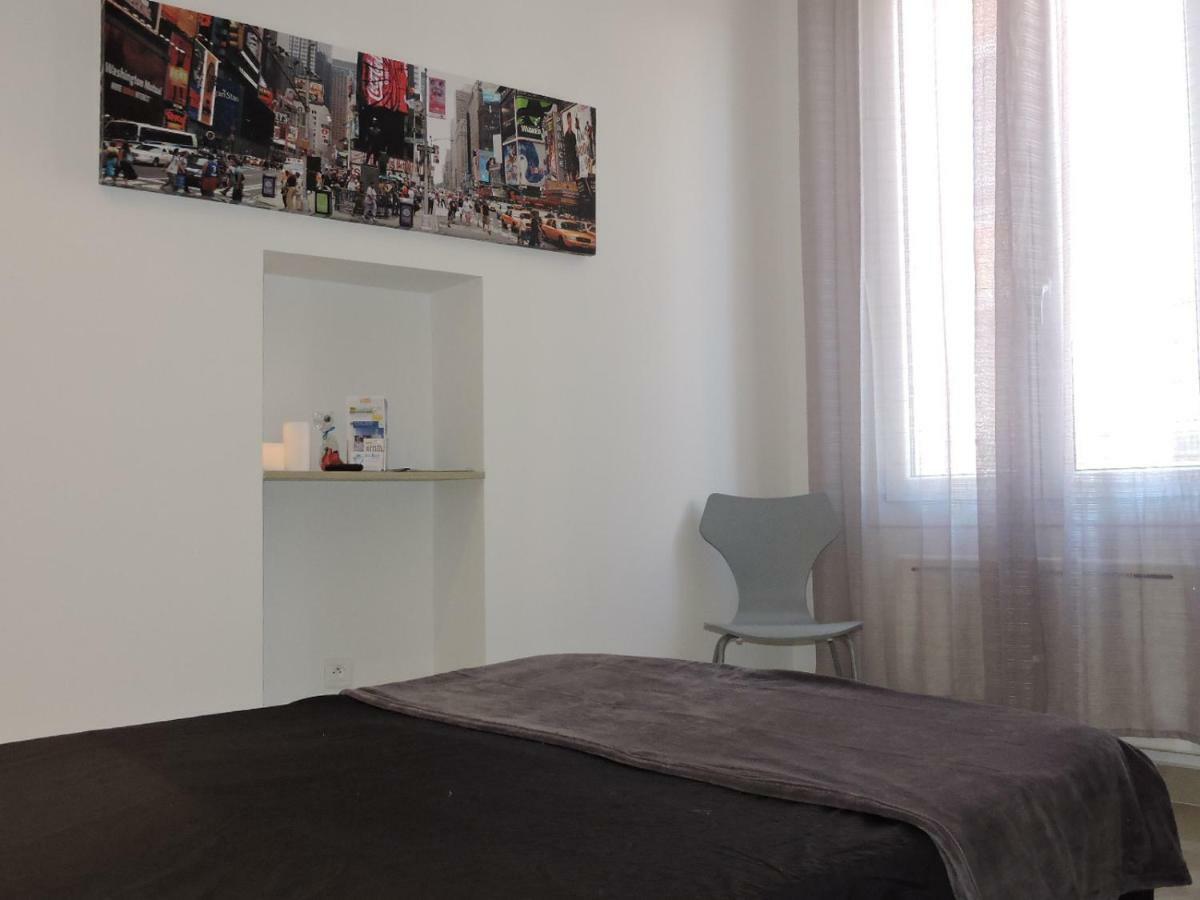 Les Lions Apartment *