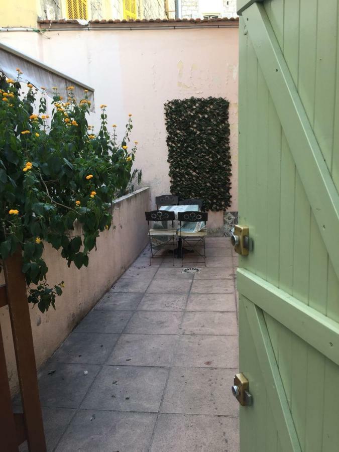 Cosy Poullan, 2-bedroom Apartment, 200 M From The Apartment *