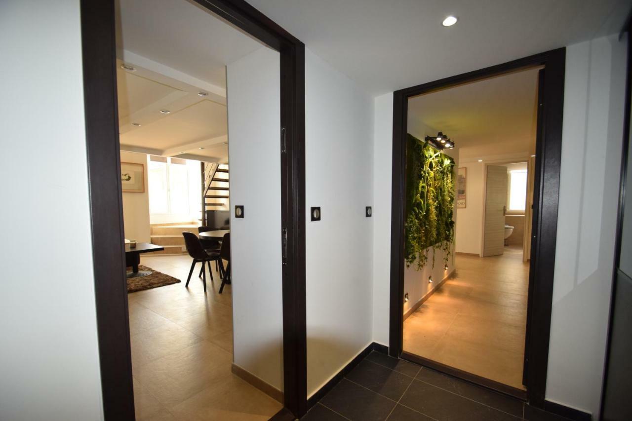 Jade Duplex - No Better Location In * Nice