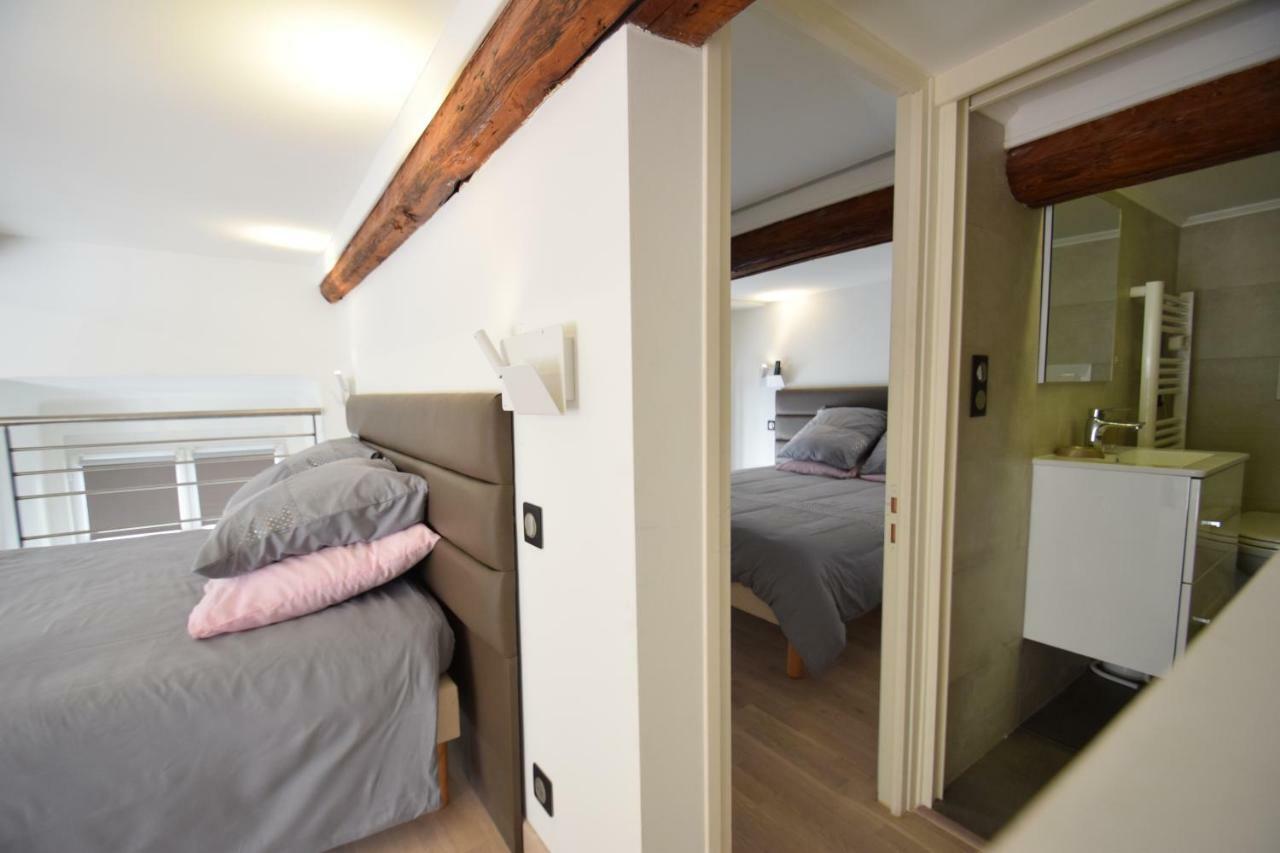 Jade Duplex - No Better Location In