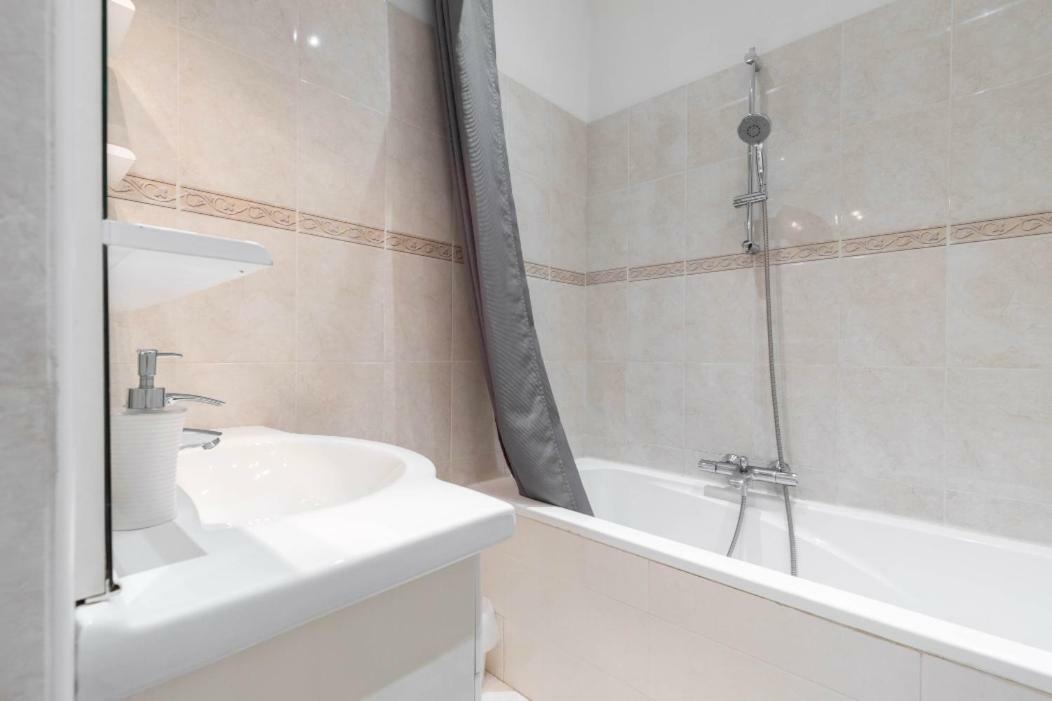 6 Bedrooms Seaview House, Old Town * Nice