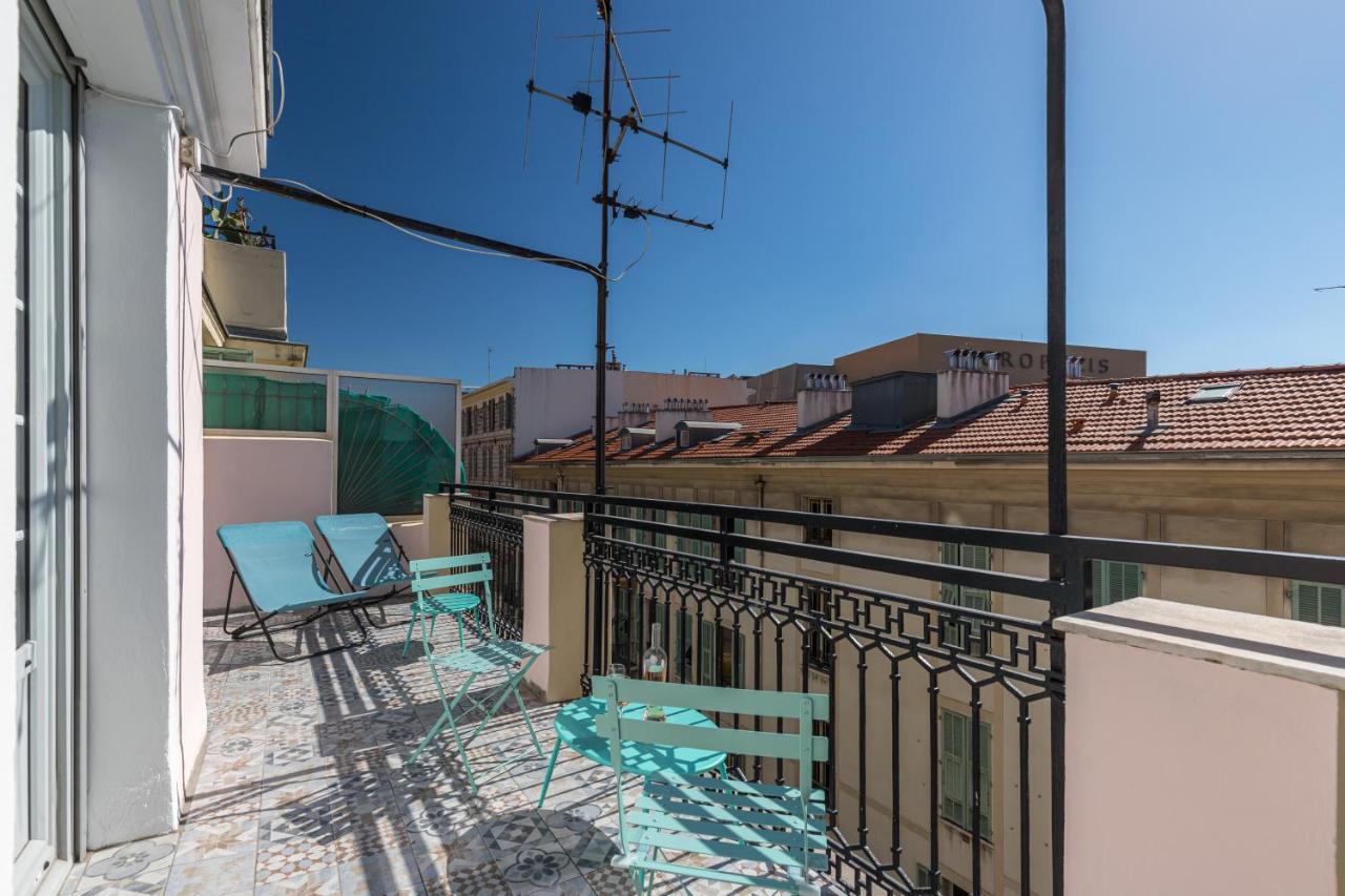 Apartment Squared Head-apartment With Terrace In Nice