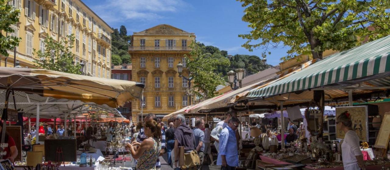 Centre - With Balcony And Stunning Sea View! * Nice