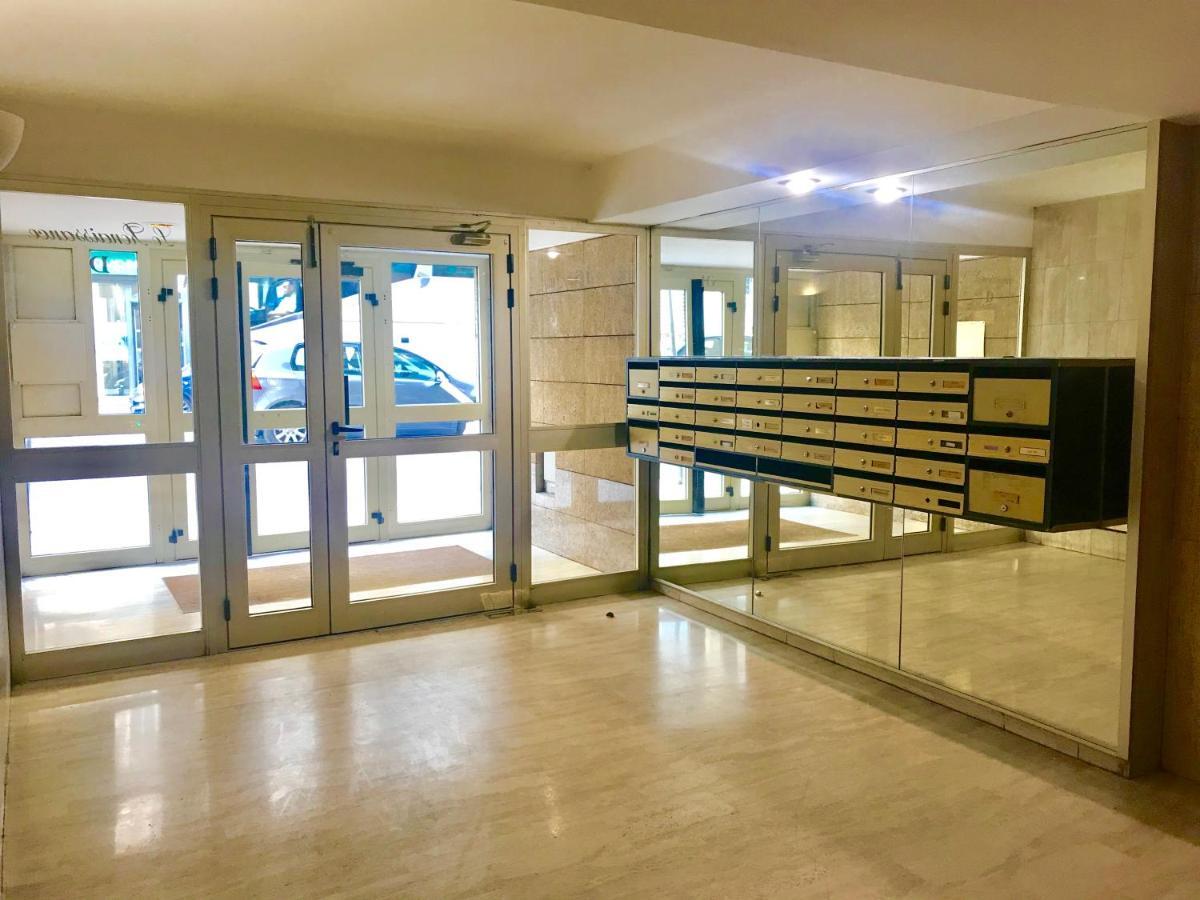 Centre Garibaldi Port Apartment