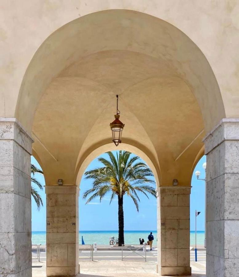 Bed & Breakfast With A Vue 3*